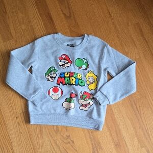 Nintendo Super Mario Kids Gray Sweatshirt, Size M
